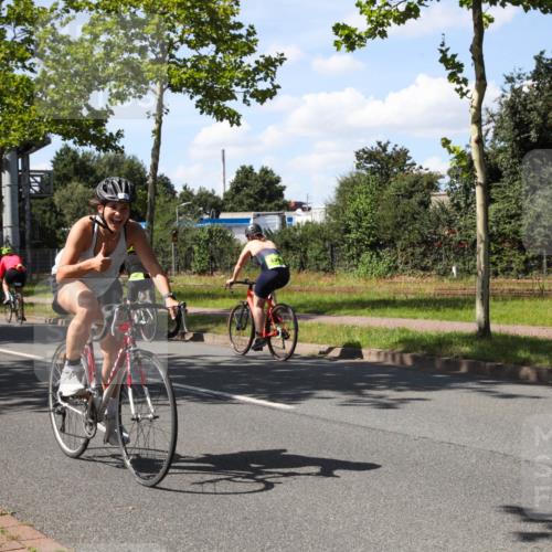 10.08.2025 - GEWOBA Citytriathlon Bremen Yannick Fuchs http://msf.ph/oto/8544708 10.08.2025 14:53:11 Radfahren 188, 376, 385, 463 meine-sportfotos.de