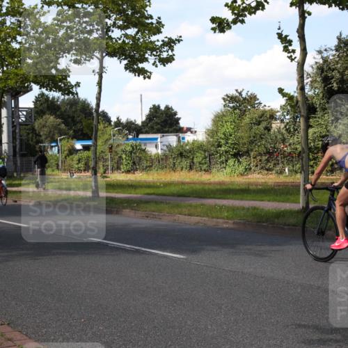 10.08.2025 - GEWOBA Citytriathlon Bremen Yannick Fuchs http://msf.ph/oto/8544745 10.08.2025 14:53:37 Radfahren 291, 419, 438, 501 meine-sportfotos.de