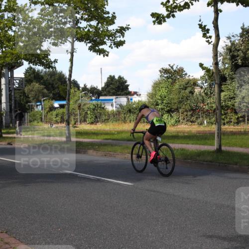 10.08.2025 - GEWOBA Citytriathlon Bremen Yannick Fuchs http://msf.ph/oto/8544748 10.08.2025 14:53:38 Radfahren 291, 419, 438, 501 meine-sportfotos.de