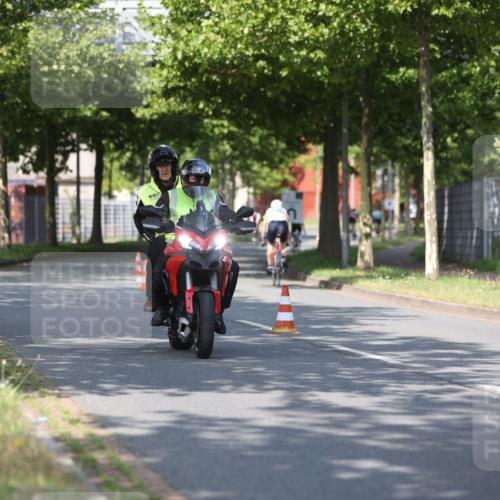10.08.2025 - GEWOBA Citytriathlon Bremen Yannick Fuchs http://msf.ph/oto/8544751 10.08.2025 10:58:40 Radfahren 57, 95, 191, 221, 450 meine-sportfotos.de