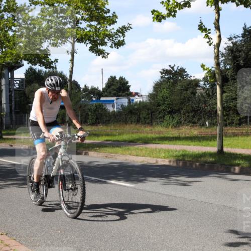 10.08.2025 - GEWOBA Citytriathlon Bremen Yannick Fuchs http://msf.ph/oto/8544764 10.08.2025 14:53:55 Radfahren 291, 300, 345, 434, 438, 473, 485, 519 meine-sportfotos.de