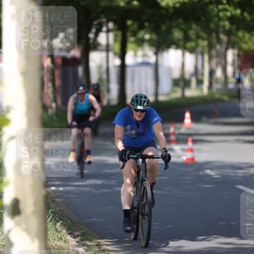 10.08.2025 - GEWOBA Citytriathlon Bremen Yannick Fuchs http://msf.ph/oto/8544773 10.08.2025 10:59:42 Radfahren 59, 417, 463, 475 meine-sportfotos.de