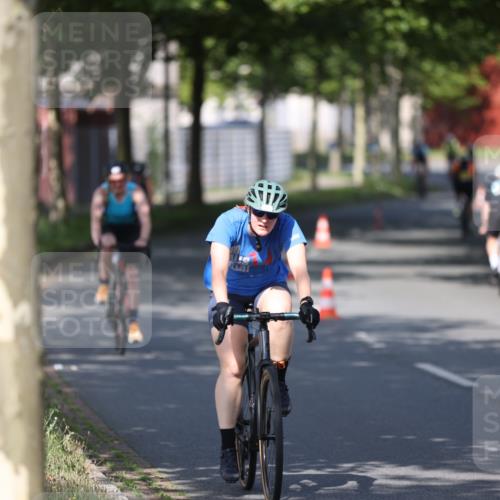 10.08.2025 - GEWOBA Citytriathlon Bremen Yannick Fuchs http://msf.ph/oto/8544777 10.08.2025 10:59:42 Radfahren 59, 417, 463, 475 meine-sportfotos.de