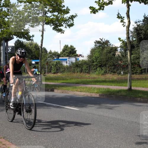 10.08.2025 - GEWOBA Citytriathlon Bremen Yannick Fuchs http://msf.ph/oto/8544782 10.08.2025 14:54:07 Radfahren 324, 345, 362, 433, 434, 454, 473, 475, 485, 508, 519 meine-sportfotos.de