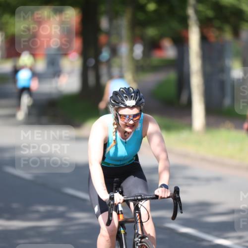 10.08.2025 - GEWOBA Citytriathlon Bremen Yannick Fuchs http://msf.ph/oto/8544796 10.08.2025 10:59:45 Radfahren 47, 59, 141, 417, 463, 475, 498 meine-sportfotos.de