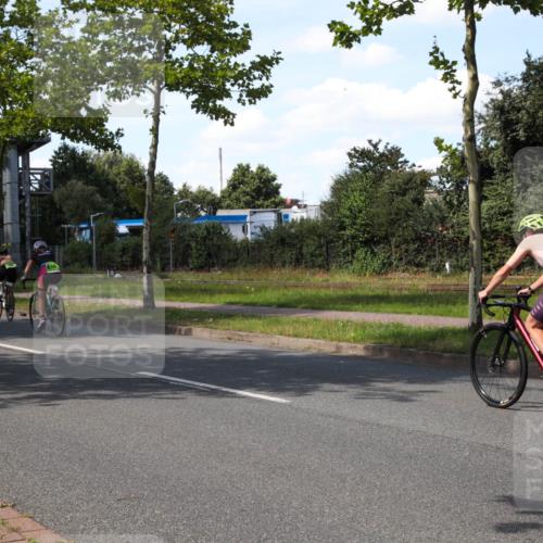 10.08.2025 - GEWOBA Citytriathlon Bremen Yannick Fuchs http://msf.ph/oto/8544798 10.08.2025 14:54:13 Radfahren 206, 324, 345, 362, 433, 434, 454, 473, 475, 485, 508, 519 meine-sportfotos.de