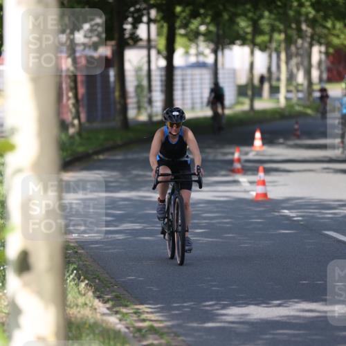 10.08.2025 - GEWOBA Citytriathlon Bremen Yannick Fuchs http://msf.ph/oto/8544800 10.08.2025 10:59:46 Radfahren 47, 59, 141, 417, 463, 475, 498 meine-sportfotos.de