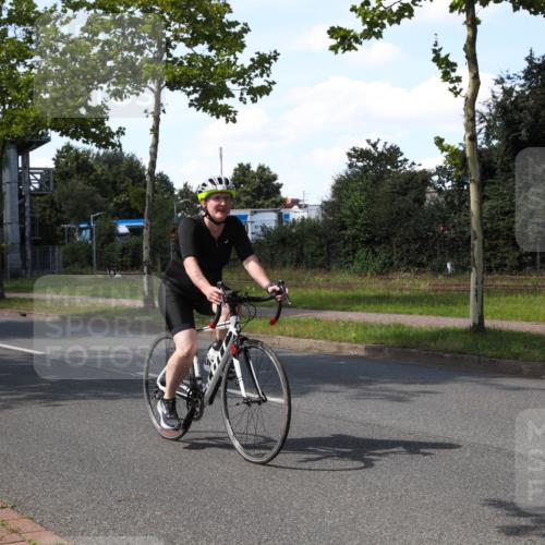 10.08.2025 - GEWOBA Citytriathlon Bremen Yannick Fuchs http://msf.ph/oto/8544805 10.08.2025 14:54:18 Radfahren 206, 324, 362, 387, 393, 433, 454, 475, 508, 519 meine-sportfotos.de