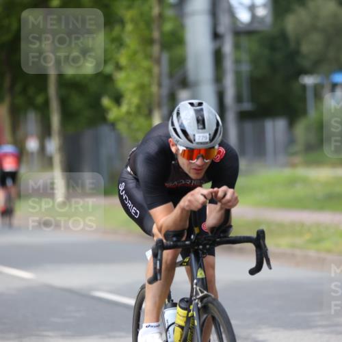 10.08.2025 - GEWOBA Citytriathlon Bremen Yannick Fuchs http://msf.ph/oto/8544809 10.08.2025 12:55:48 Radfahren 636, 658, 729, 779, 804, 843, 880, 883, 890, 896 meine-sportfotos.de