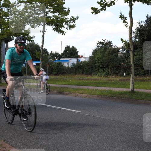 10.08.2025 - GEWOBA Citytriathlon Bremen Yannick Fuchs http://msf.ph/oto/8544822 10.08.2025 14:54:28 Radfahren 194, 206, 316, 324, 355, 370, 387, 393, 440, 454, 475, 489, 507, 514, 518 meine-sportfotos.de