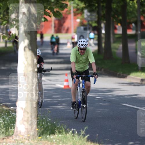 10.08.2025 - GEWOBA Citytriathlon Bremen Yannick Fuchs http://msf.ph/oto/8544839 10.08.2025 10:59:55 Radfahren 47, 141, 197, 201, 417, 475, 482, 498 meine-sportfotos.de