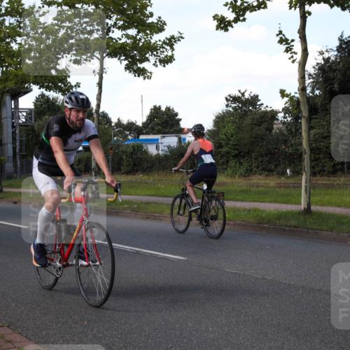 10.08.2025 - GEWOBA Citytriathlon Bremen Yannick Fuchs http://msf.ph/oto/8544847 10.08.2025 14:54:42 Radfahren 194, 316, 355, 370, 387, 440, 489, 507, 514, 518 meine-sportfotos.de