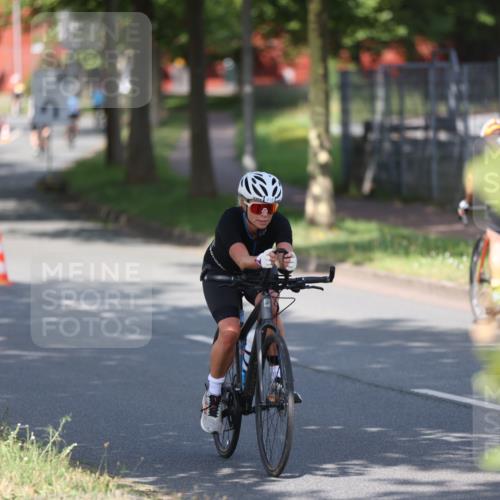 10.08.2025 - GEWOBA Citytriathlon Bremen Yannick Fuchs http://msf.ph/oto/8544849 10.08.2025 10:59:57 Radfahren 47, 141, 197, 201, 417, 475, 482, 498 meine-sportfotos.de