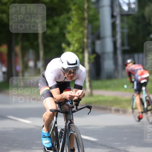 10.08.2025 - GEWOBA Citytriathlon Bremen Yannick Fuchs http://msf.ph/oto/8544857 10.08.2025 12:55:54 Radfahren 636, 658, 765, 779, 880, 883, 890, 896, 1024, 1025 meine-sportfotos.de