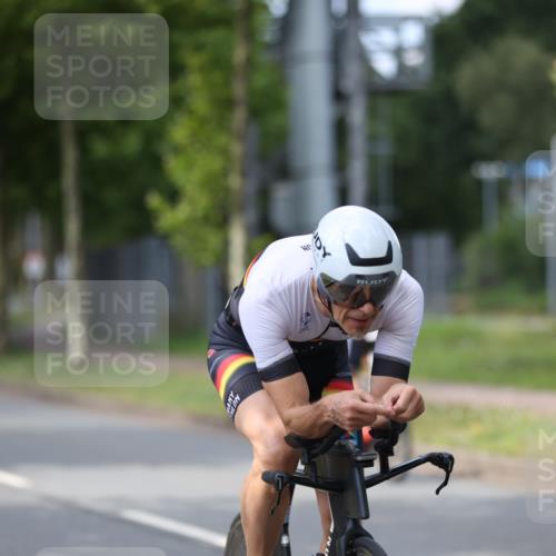 10.08.2025 - GEWOBA Citytriathlon Bremen Yannick Fuchs http://msf.ph/oto/8544861 10.08.2025 12:55:54 Radfahren 636, 658, 765, 779, 880, 883, 890, 896, 1024, 1025 meine-sportfotos.de