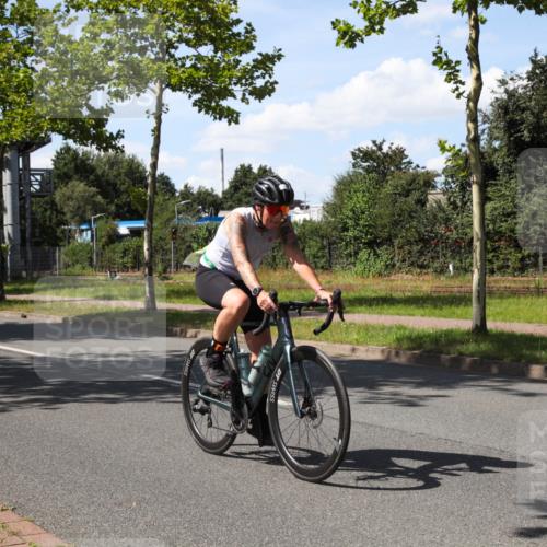 10.08.2025 - GEWOBA Citytriathlon Bremen Yannick Fuchs http://msf.ph/oto/8544911 10.08.2025 14:56:18 Radfahren 502 meine-sportfotos.de
