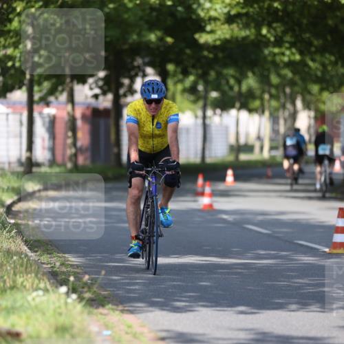10.08.2025 - GEWOBA Citytriathlon Bremen Yannick Fuchs http://msf.ph/oto/8544958 10.08.2025 11:01:57 Radfahren 89, 199, 481 meine-sportfotos.de