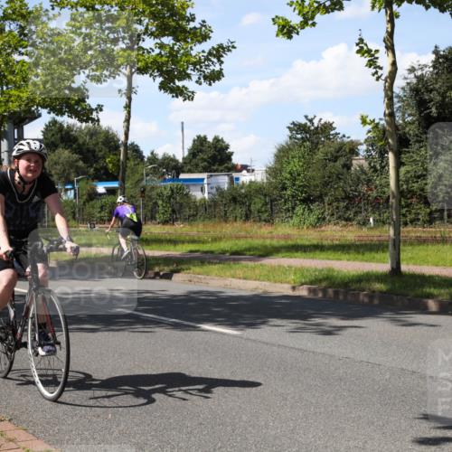 10.08.2025 - GEWOBA Citytriathlon Bremen Yannick Fuchs http://msf.ph/oto/8544959 10.08.2025 14:57:32 Radfahren 340, 398, 413, 420, 437 meine-sportfotos.de