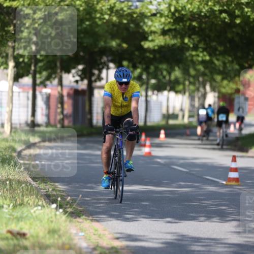 10.08.2025 - GEWOBA Citytriathlon Bremen Yannick Fuchs http://msf.ph/oto/8544962 10.08.2025 11:01:57 Radfahren 89, 199, 481 meine-sportfotos.de