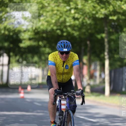 10.08.2025 - GEWOBA Citytriathlon Bremen Yannick Fuchs http://msf.ph/oto/8544969 10.08.2025 11:01:58 Radfahren 89 meine-sportfotos.de