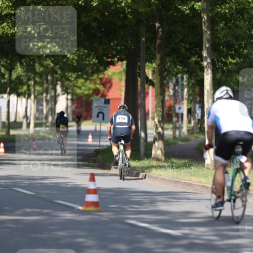 10.08.2025 - GEWOBA Citytriathlon Bremen Yannick Fuchs http://msf.ph/oto/8544973 10.08.2025 11:02:20 Radfahren 61, 195, 237 meine-sportfotos.de