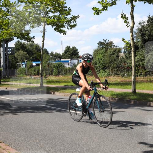 10.08.2025 - GEWOBA Citytriathlon Bremen Yannick Fuchs http://msf.ph/oto/8544988 10.08.2025 14:58:15 Radfahren 425, 512, 515 meine-sportfotos.de