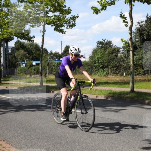 10.08.2025 - GEWOBA Citytriathlon Bremen Yannick Fuchs http://msf.ph/oto/8544996 10.08.2025 14:58:41 Radfahren 319, 421, 521 meine-sportfotos.de