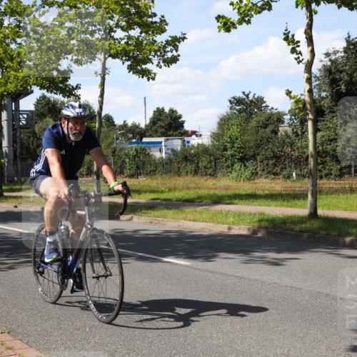 10.08.2025 - GEWOBA Citytriathlon Bremen Yannick Fuchs http://msf.ph/oto/8545002 10.08.2025 14:58:50 Radfahren 319, 521 meine-sportfotos.de