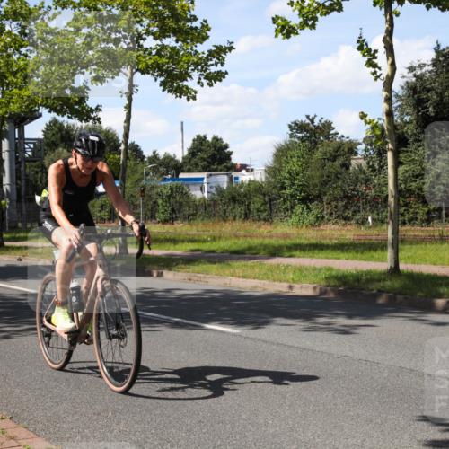 10.08.2025 - GEWOBA Citytriathlon Bremen Yannick Fuchs http://msf.ph/oto/8545004 10.08.2025 14:58:53 Radfahren 319, 521 meine-sportfotos.de