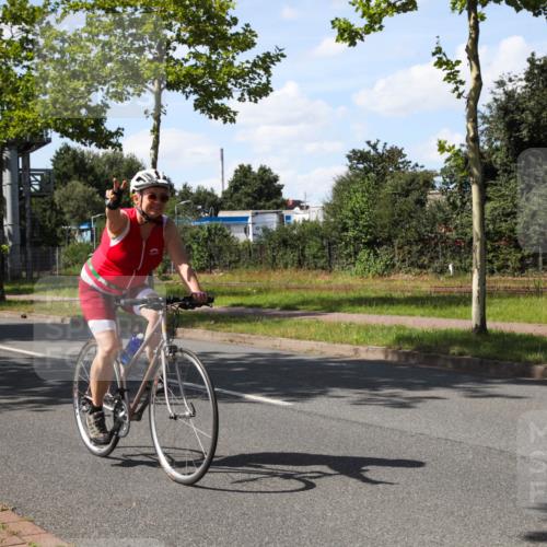10.08.2025 - GEWOBA Citytriathlon Bremen Yannick Fuchs http://msf.ph/oto/8545012 10.08.2025 14:59:47 Radfahren 380 meine-sportfotos.de