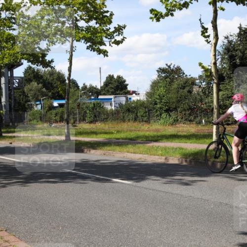 10.08.2025 - GEWOBA Citytriathlon Bremen Yannick Fuchs http://msf.ph/oto/8545023 10.08.2025 15:01:20 Radfahren  meine-sportfotos.de