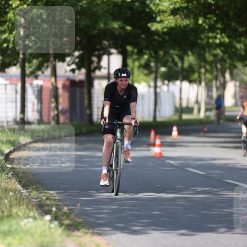 10.08.2025 - GEWOBA Citytriathlon Bremen Yannick Fuchs http://msf.ph/oto/8545035 10.08.2025 11:02:36 Radfahren 23, 53, 61, 135, 237, 484 meine-sportfotos.de