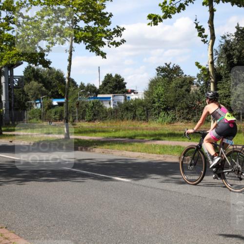 10.08.2025 - GEWOBA Citytriathlon Bremen Yannick Fuchs http://msf.ph/oto/8545069 10.08.2025 15:03:36 Radfahren  meine-sportfotos.de