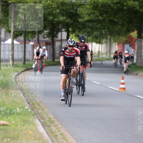 10.08.2025 - GEWOBA Citytriathlon Bremen Yannick Fuchs http://msf.ph/oto/8545081 10.08.2025 12:56:29 Radfahren 555, 567, 678, 706, 721, 737, 749, 764, 772, 782, 814, 831, 844 meine-sportfotos.de