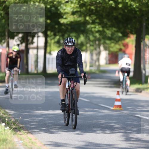 10.08.2025 - GEWOBA Citytriathlon Bremen Yannick Fuchs http://msf.ph/oto/8545115 10.08.2025 11:02:53 Radfahren 23, 53, 135, 223 meine-sportfotos.de