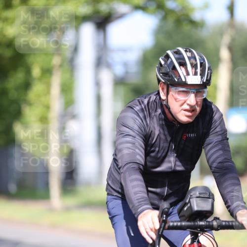10.08.2025 - GEWOBA Citytriathlon Bremen Yannick Fuchs http://msf.ph/oto/8545128 10.08.2025 11:02:54 Radfahren 23, 53, 135, 223 meine-sportfotos.de