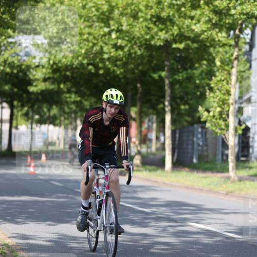 10.08.2025 - GEWOBA Citytriathlon Bremen Yannick Fuchs http://msf.ph/oto/8545135 10.08.2025 11:02:55 Radfahren 23, 53, 135, 223 meine-sportfotos.de