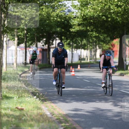 10.08.2025 - GEWOBA Citytriathlon Bremen Yannick Fuchs http://msf.ph/oto/8545170 10.08.2025 11:03:21 Radfahren 27, 55, 175, 177, 189, 415, 496 meine-sportfotos.de