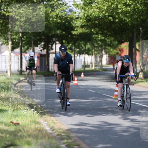 10.08.2025 - GEWOBA Citytriathlon Bremen Yannick Fuchs http://msf.ph/oto/8545173 10.08.2025 11:03:22 Radfahren 27, 55, 175, 177, 189, 415, 496 meine-sportfotos.de