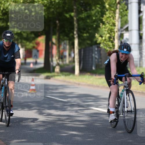 10.08.2025 - GEWOBA Citytriathlon Bremen Yannick Fuchs http://msf.ph/oto/8545181 10.08.2025 11:03:22 Radfahren 27, 55, 175, 177, 189, 415, 496 meine-sportfotos.de