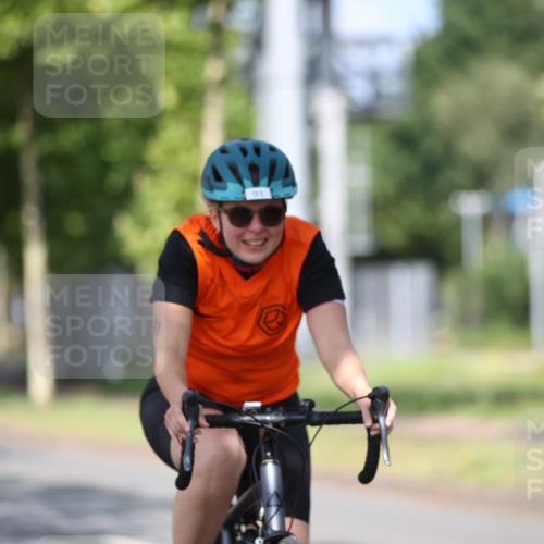 10.08.2025 - GEWOBA Citytriathlon Bremen Yannick Fuchs http://msf.ph/oto/8545234 10.08.2025 11:03:39 Radfahren 13, 55, 167 meine-sportfotos.de