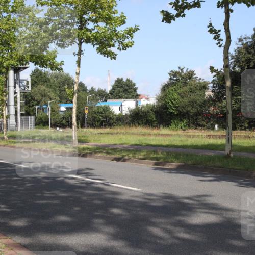 10.08.2025 - GEWOBA Citytriathlon Bremen Yannick Fuchs http://msf.ph/oto/8545250 10.08.2025 10:24:20 Radfahren 374, 398 meine-sportfotos.de