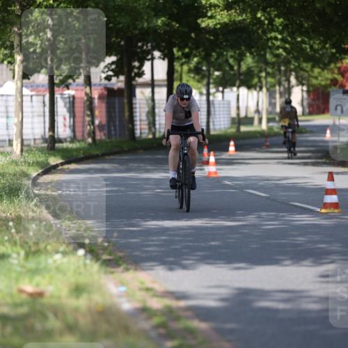 10.08.2025 - GEWOBA Citytriathlon Bremen Yannick Fuchs http://msf.ph/oto/8545270 10.08.2025 11:03:48 Radfahren 13, 167 meine-sportfotos.de
