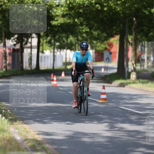 10.08.2025 - GEWOBA Citytriathlon Bremen Yannick Fuchs http://msf.ph/oto/8545305 10.08.2025 11:04:13 Radfahren 505 meine-sportfotos.de