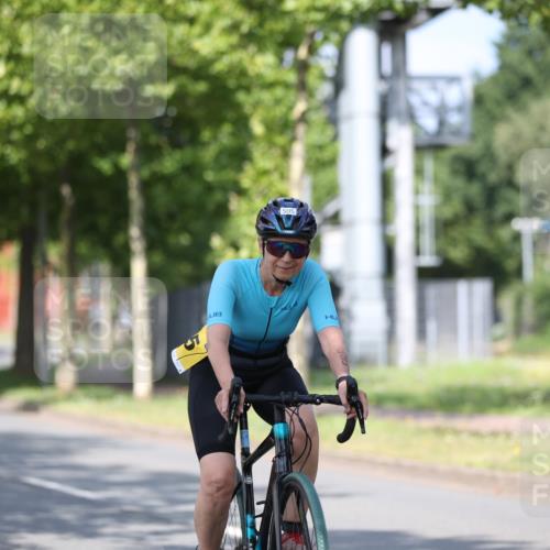 10.08.2025 - GEWOBA Citytriathlon Bremen Yannick Fuchs http://msf.ph/oto/8545317 10.08.2025 11:04:15 Radfahren 505 meine-sportfotos.de