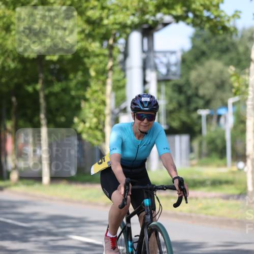 10.08.2025 - GEWOBA Citytriathlon Bremen Yannick Fuchs http://msf.ph/oto/8545320 10.08.2025 11:04:15 Radfahren 505 meine-sportfotos.de