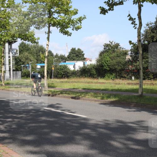10.08.2025 - GEWOBA Citytriathlon Bremen Yannick Fuchs http://msf.ph/oto/8545334 10.08.2025 10:28:41 Radfahren 459 meine-sportfotos.de