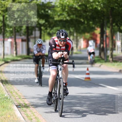 10.08.2025 - GEWOBA Citytriathlon Bremen Yannick Fuchs http://msf.ph/oto/8545337 10.08.2025 12:57:06 Radfahren 559, 672, 723, 730, 755, 758, 830, 849, 879, 913, 940, 969, 1003, 1014 meine-sportfotos.de