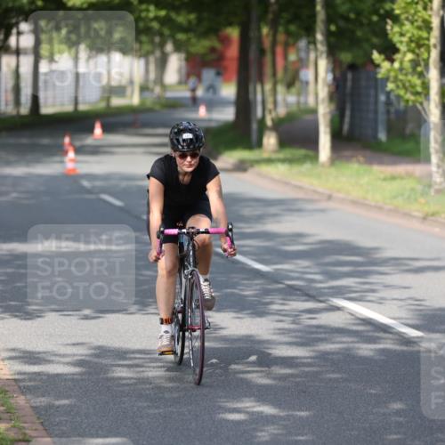 10.08.2025 - GEWOBA Citytriathlon Bremen Yannick Fuchs http://msf.ph/oto/8545405 10.08.2025 11:06:06 Radfahren 17 meine-sportfotos.de