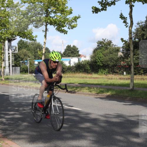 10.08.2025 - GEWOBA Citytriathlon Bremen Yannick Fuchs http://msf.ph/oto/8545408 10.08.2025 10:30:09 Radfahren 414, 423, 433, 494 meine-sportfotos.de
